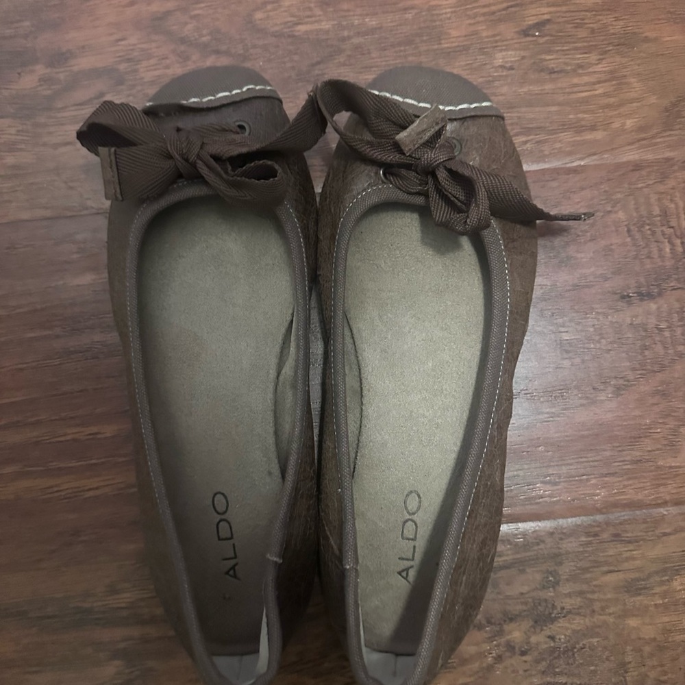 Brown Aldo ballet leather flats with bow detail